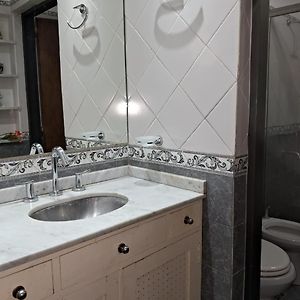 Habitación con Cama King